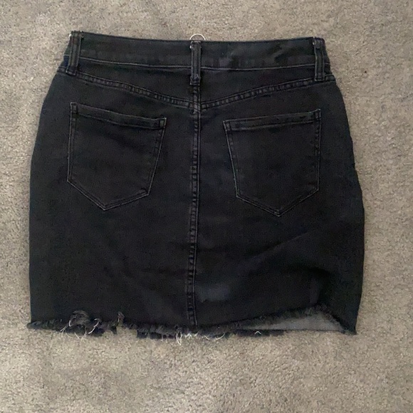 Skirt - Picture 2 of 2